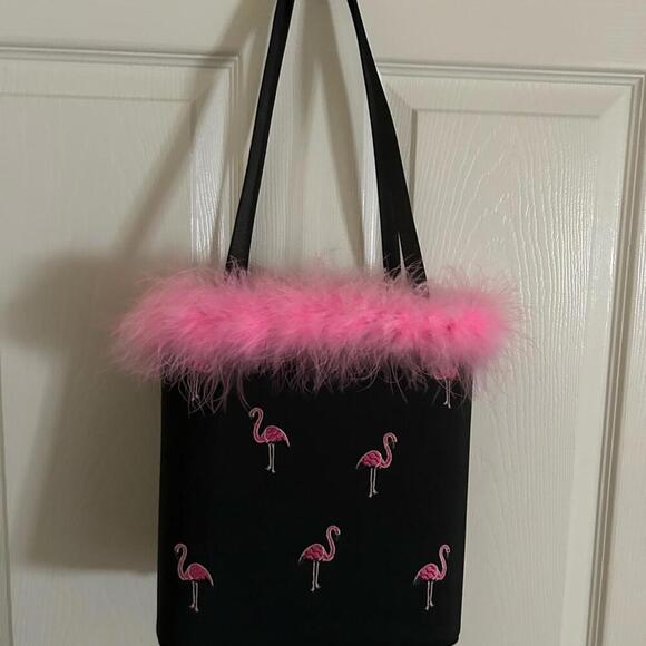 🦩 Black Flamingo Tote Bag with Pink Feather Trim – Retro Y2K Vibes - Picture 2 of 5
